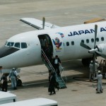 YS-11(福岡空港）　2002年