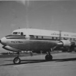 日本航空　ダグラスDC-6B（宮崎空港）　1966年（昭和41年）。　（坂）