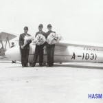 清水滑空士のグライダー日本一周　1940年（昭和15年）5月19日「紀元2600年」記念事業としてグライダー曳航日本一周飛行への出発式。
