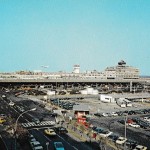 ターミナル全景　1974年（昭和49年）　（空港ビル㈱絵はがき）